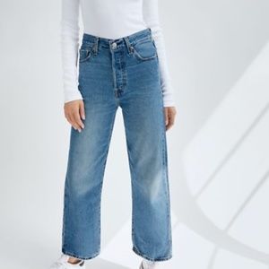 Levi's Ribcage Straight